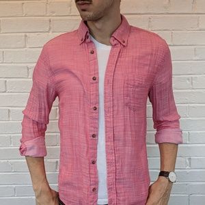 Pink linen button-up shirt w/ tortoise buttons